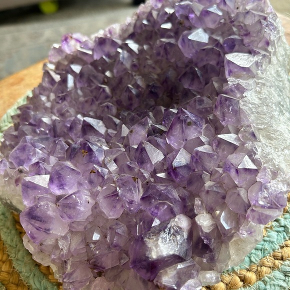 Gorgeous Brazilian Amethyst Crystal 10 lbs - Picture 6 of 7